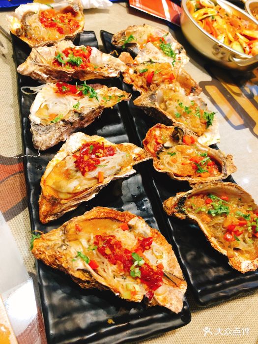 小螺号海鲜烧烤(八一路店)剁椒烤生蚝图片 - 第43张