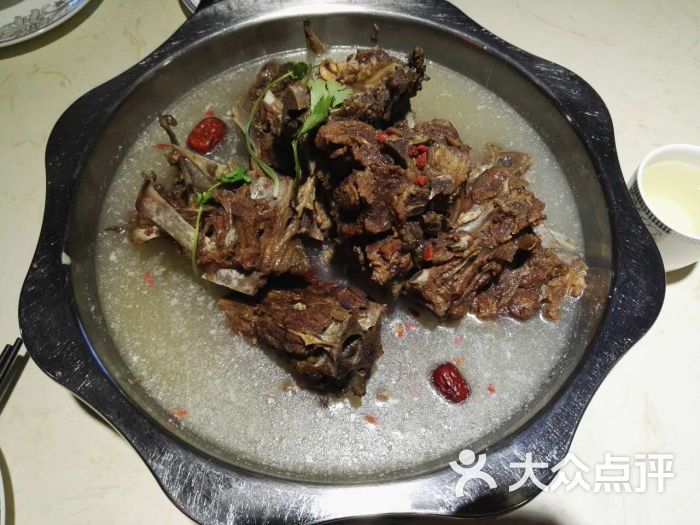 招牌羊蝎子锅底