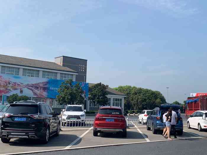 嘉善服务区"算是江浙沪人民出行最喜欢的一个收费站了.