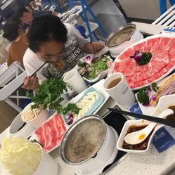 魔法帽火锅人均消费_火锅卡通图片(2)
