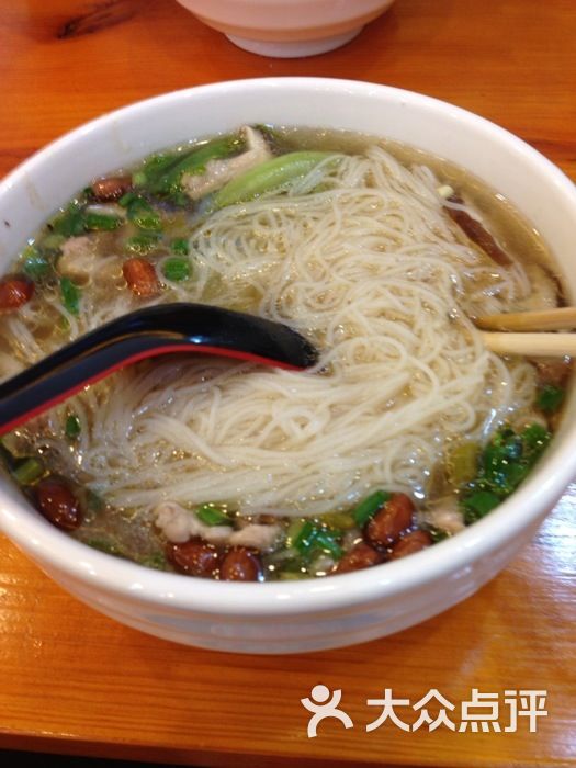 老桂林米粉王美味三鲜米粉图片 第1张