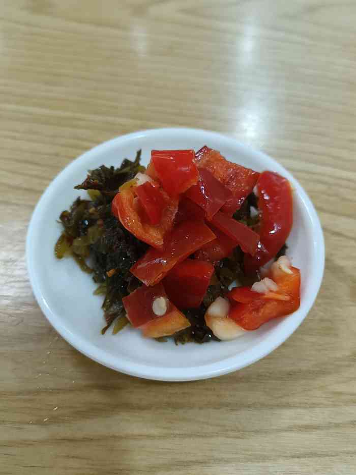 石郎坊葛塘小肠牛肉面(裕民家园店"超级超级好吃,面条份量也特别足