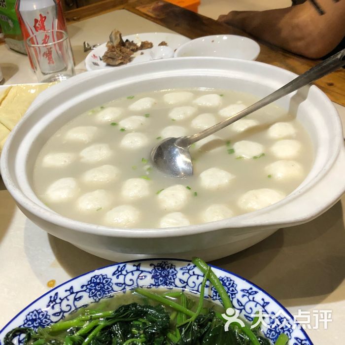 鱼头泡饭(东湖店)鱼尾做鱼丸汤图片 第2张