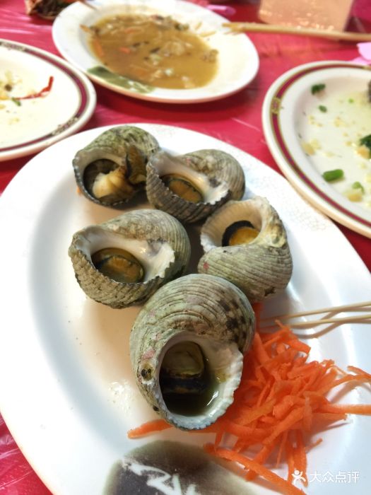 本港海鲜餐厅烤凤螺图片