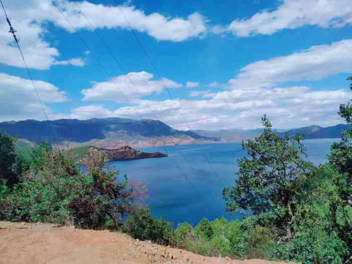 雷波马湖风景区