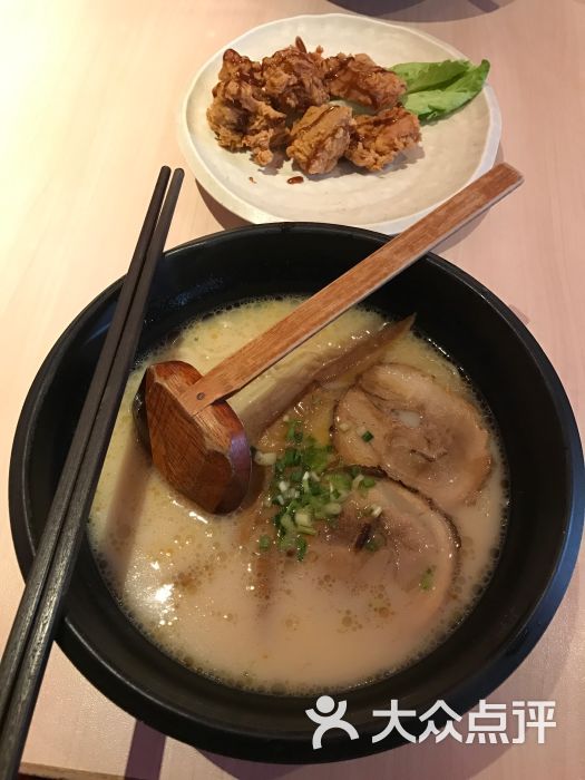 浓厚豚骨汤拉面