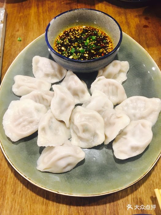 点滴烧烤沾汁水饺图片