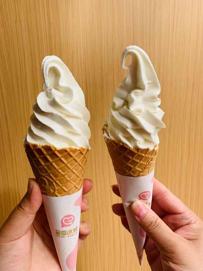 蜜雪冰城(青岛大学东校店)-"喜欢吃她家的冰淇淋,圣代