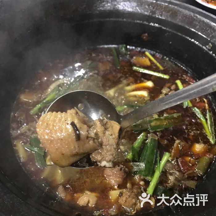 土鸡炖                 陕秦铁锅炖           陕秦铁锅炖