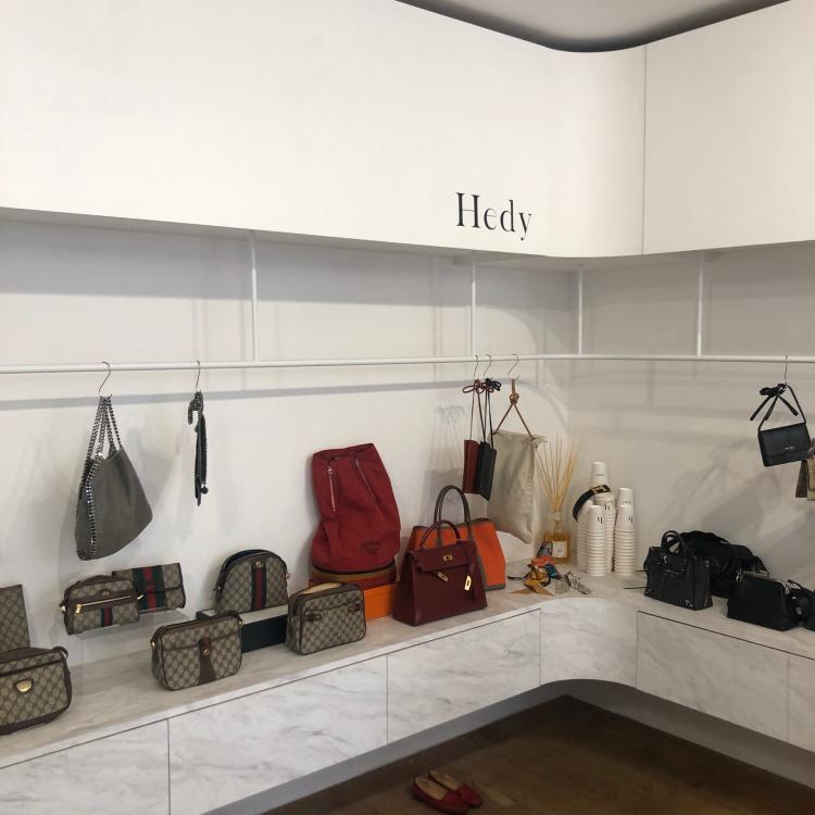 hedy-"在代官山很好逛的一家不大的中古店,位置很.