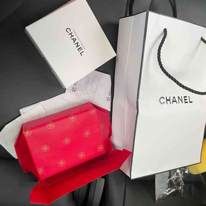 chanel (群光广场店)-"生日月来柜台领取小样啦~是粉