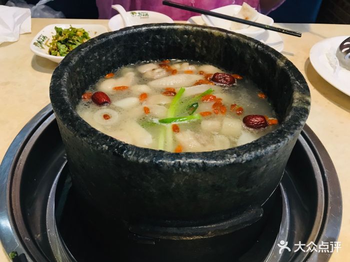 墨脱石锅椰子鸡(大东海店)图片