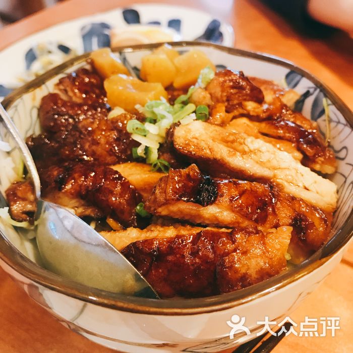 照烧鸡腿肉盖饭