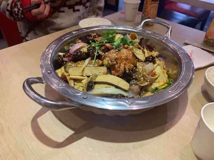 啷儿哥麻辣香锅(杭州乔司物美店)