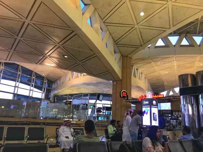 法赫德国王国际机场"位于沙特阿拉伯王国东海岸的达曼,是该国三.