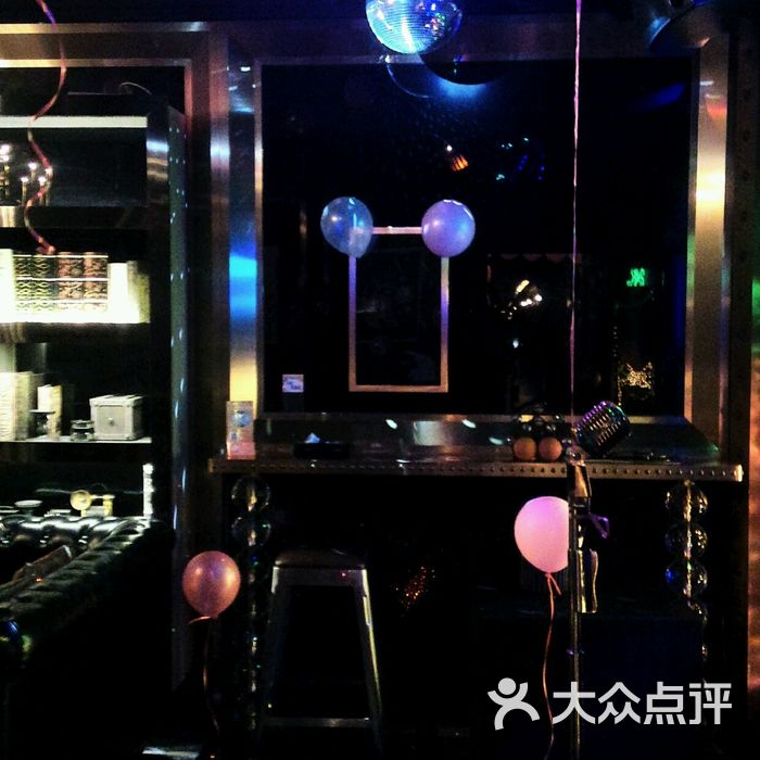 24k梦幻小镇主题歌城