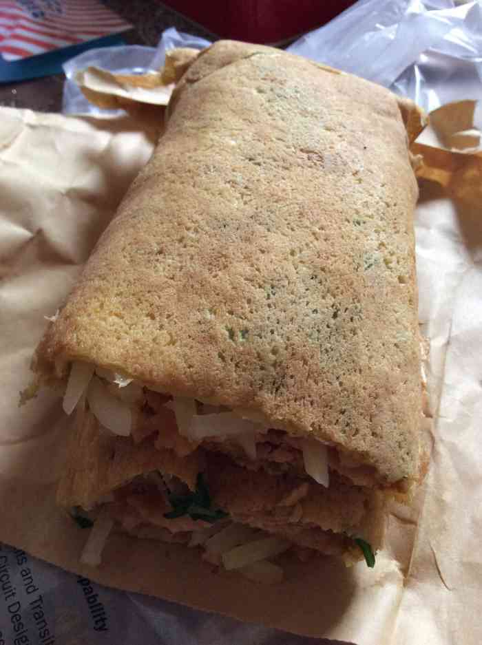 宋大姐正宗山东杂粮煎饼-"夫妻店应该[爱] 同事推荐的一家早餐店.
