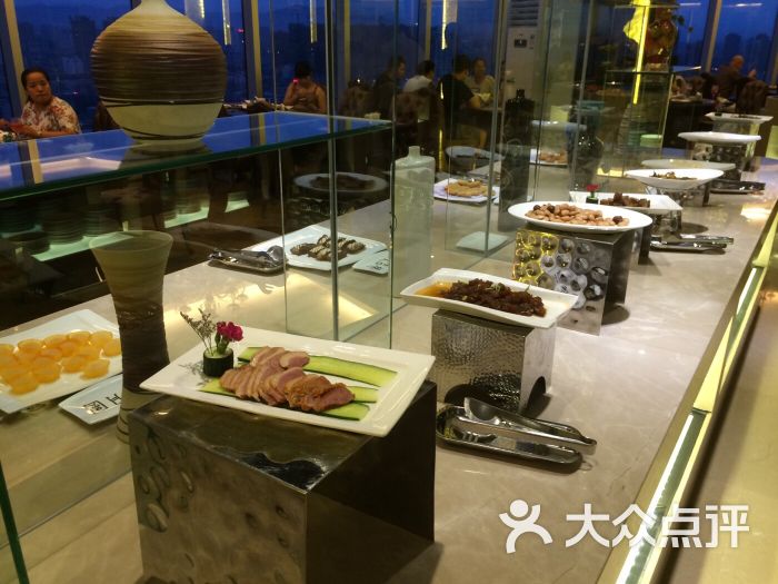 东方国际大酒店旋转餐厅
