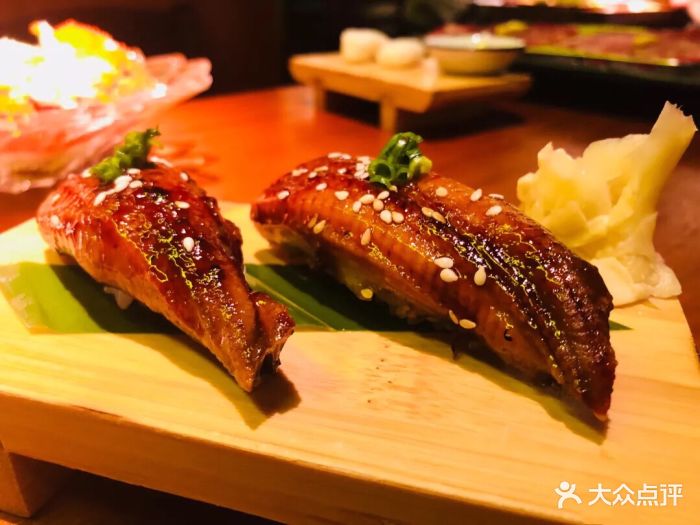 鲸鸣·居酒和食-916盛装启幕鳗鱼手握图片 - 第1张