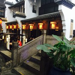 苏州江南大院人均消费_苏州码头烟雨江南图片