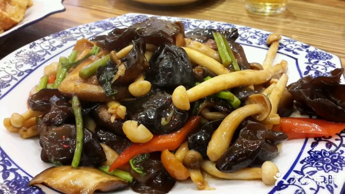东北人家饺子坊(鞍山路店)森林小炒图片