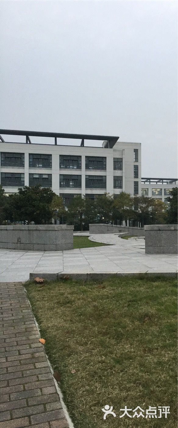 东华大学(松江校区)图片 - 第4张
