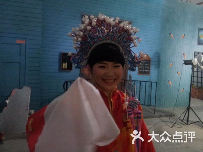 女孩悬崖拍婚纱照_闸北区拍婚纱照