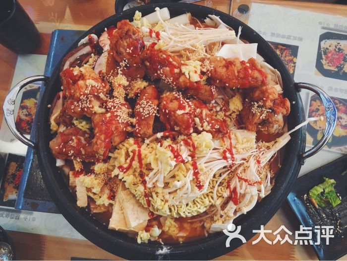 炸鸡芝士年糕火锅