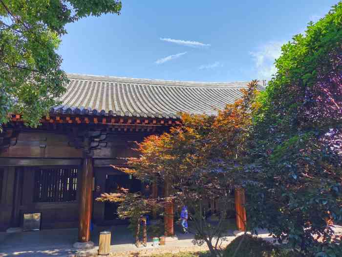 宝山寺食堂-"那一天一个人去了久闻的宝山寺庙,翻修后的.