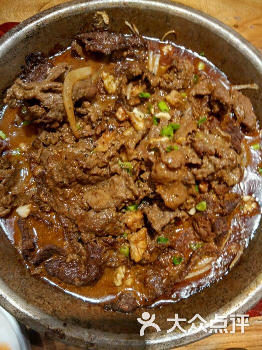 石锅黑椒烤牛肉