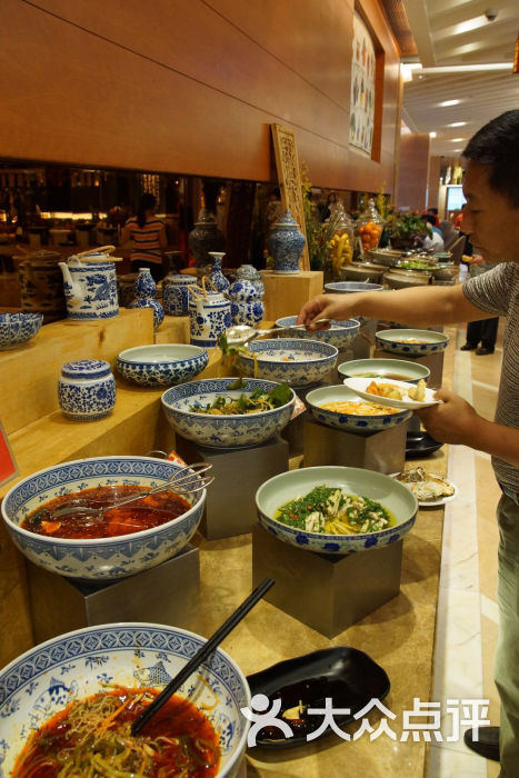 仁和四季春天美食荟(仁和春天广场店)凉菜区图片 - 第1张