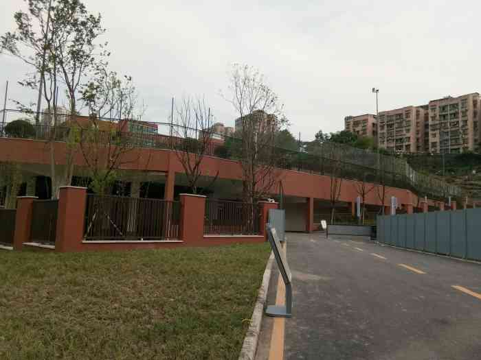 九龙坡区第一实验小学(燕南校区)-"九龙坡燕南校区的.