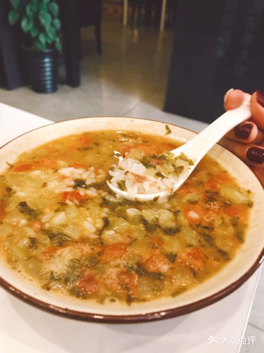 酸菜豆米烫饭