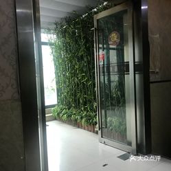gdp为什么和水不成正比_预算和期望不成正比(2)