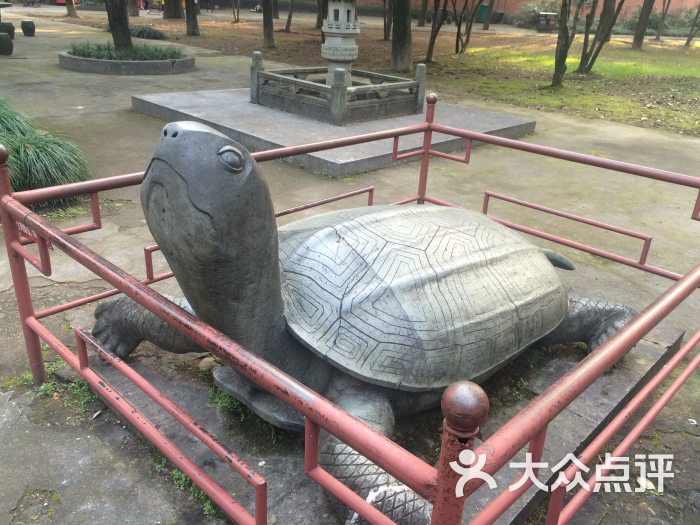 吴越国王陵图片 第1张