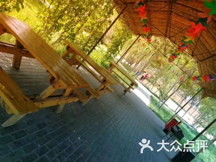固沙生态园烧烤大棚图片 第12张