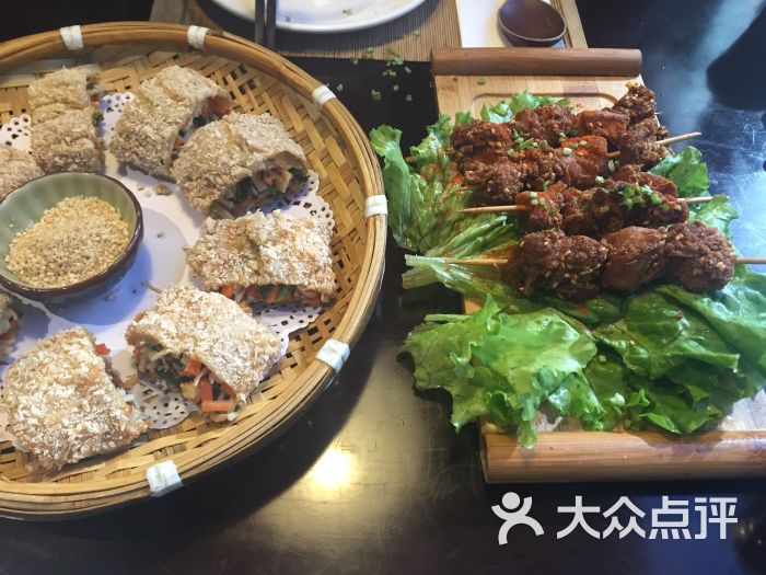 素虎净素餐厅(丰联广场店)-烤猴菇串&春图片