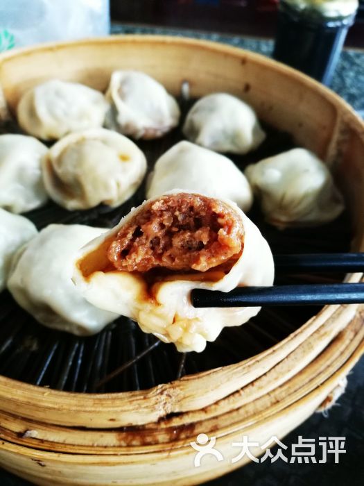 绉纱汤包
