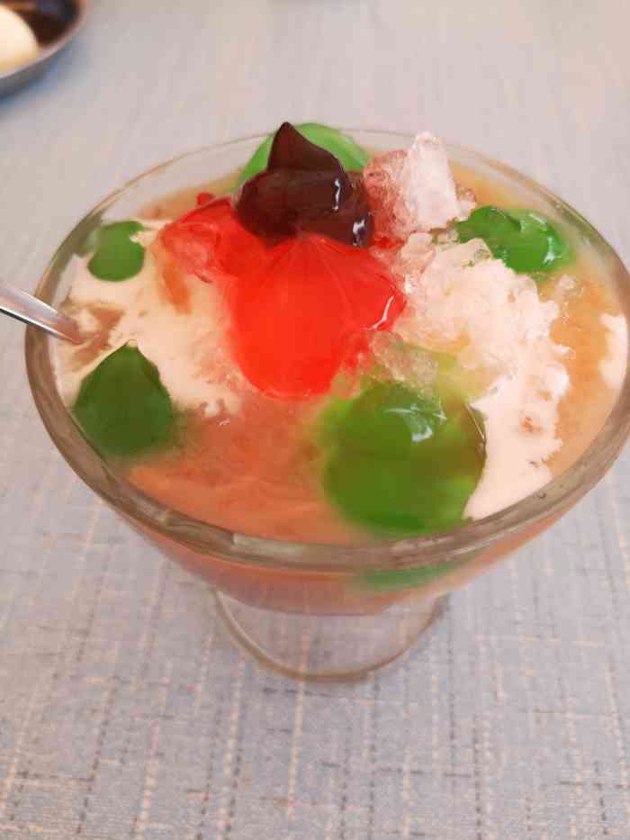 冰花冷饮厅-"……闲来无事补点评…… 冰花冷饮厅,应.