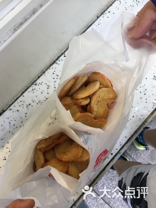 哈尔滨食品厂(汇联商厦天钥桥路店)蝴蝶酥图片 - 第4张