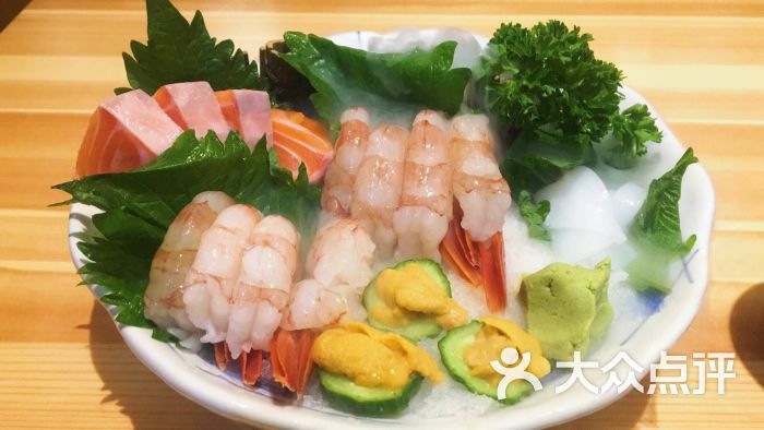 伊藤新苑日本料理·烧肉:服务员态度很差 东西