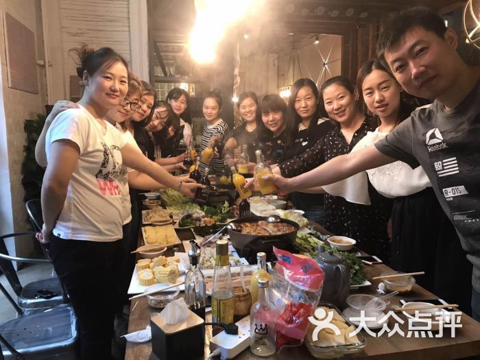 fox100paryt福伺100趴loft别墅聚会团建轰趴馆图片 - 第11张