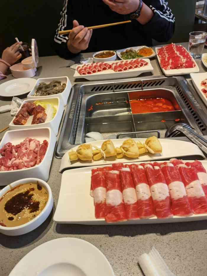 海底捞火锅(新朝阳广场店"91,廊坊市区已经开了两家海底捞啦.