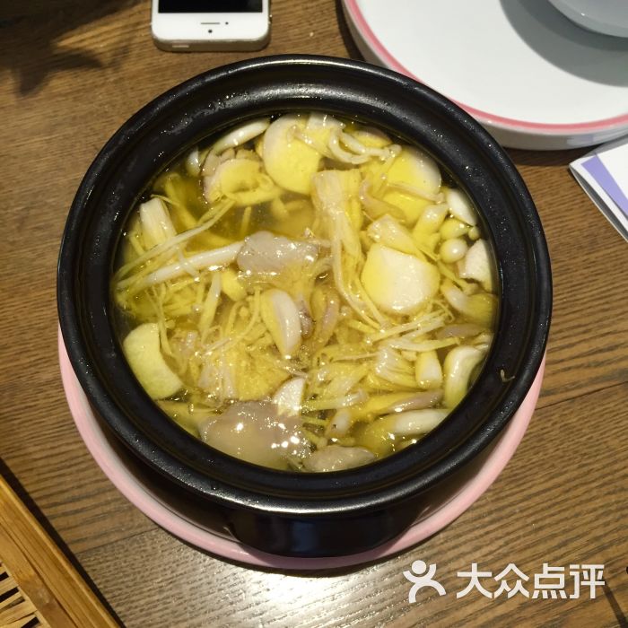 一品鲜菌汤