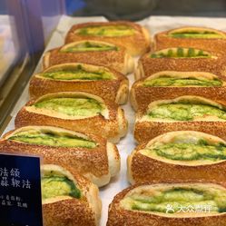 丘田手作面包(长宁来福士店)的法颂香蒜软法好不好吃?