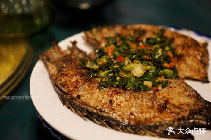 傣庄园-正宗傣味餐厅香茅草烤鱼图片