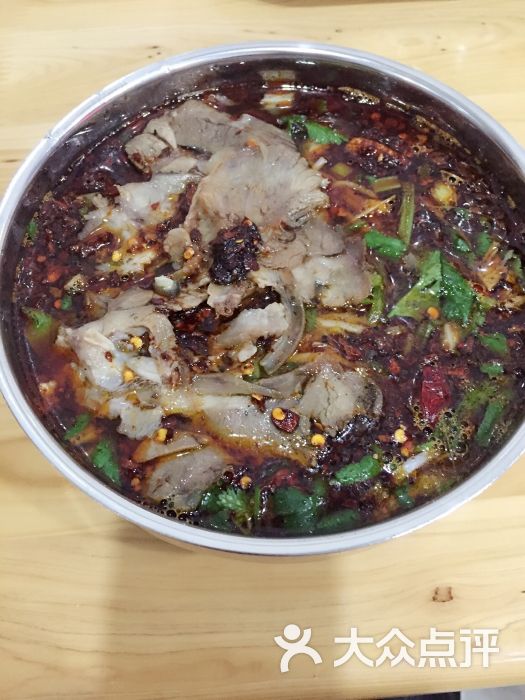 向佳水城向佳羊肉粉(黔灵东路店)图片 第23张