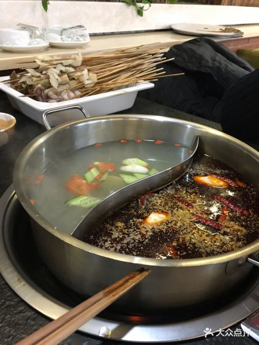 串串龙火锅店图片
