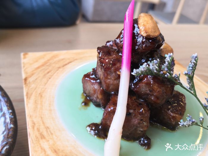蔓山创意料理(创意谷店-骰子牛肉图片-西安美食-大众点评网