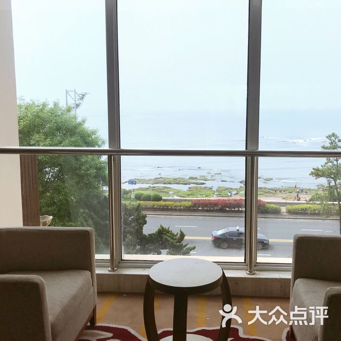 青岛得宝湾海景大酒店